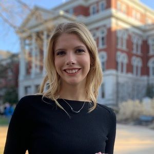 Meet your Posher, Amanda